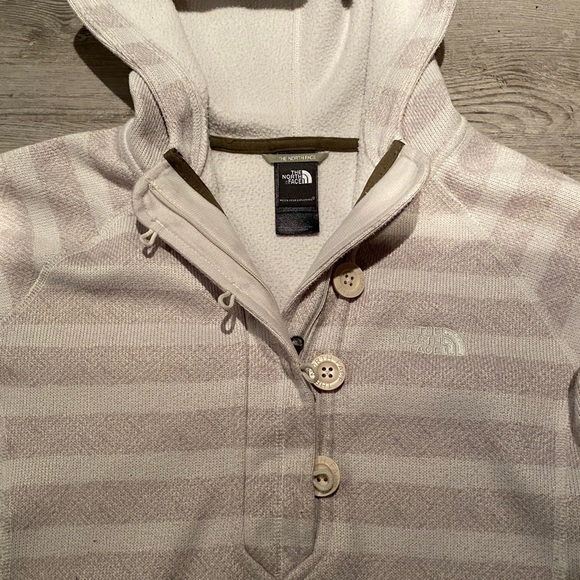 The North Face 1/4 Zip Button Up Pullover Sweater Women’s Size Medium - Picture 3 of 5